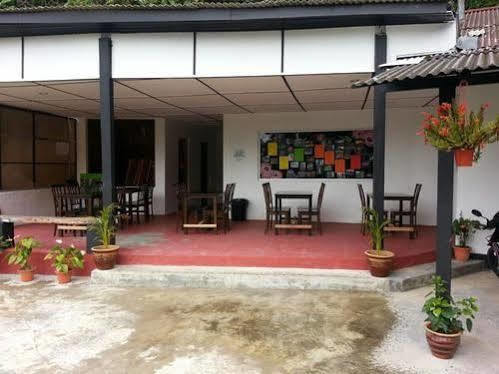 Dew Drop Inn Tanah Rata Buitenkant foto
